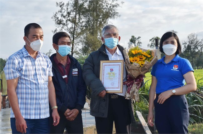 Thương binh tự bỏ tiền xây gần 30 cây cầu dân sinh trên các vùng quê xứ Quảng (17/7/2022)